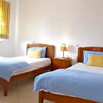 ヴィラ Heated Pool 6 Bedroom Private In Center Of Olhos De Agua アルブフェイラ