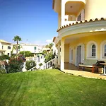 Heated Pool 6 Bedroom Private In Center Of Olhos De Agua Villa *