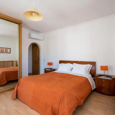 Heated Pool 6 Bedroom Private In Center Of Olhos De Agua Villa