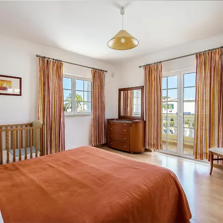 Villa Heated Pool 6 Bedroom Private In Center Of Olhos De Agua