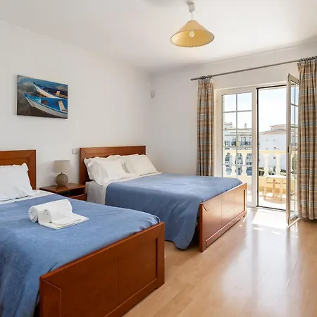 Heated Pool 6 Bedroom Private In Center Of Olhos De Agua * Albufeira