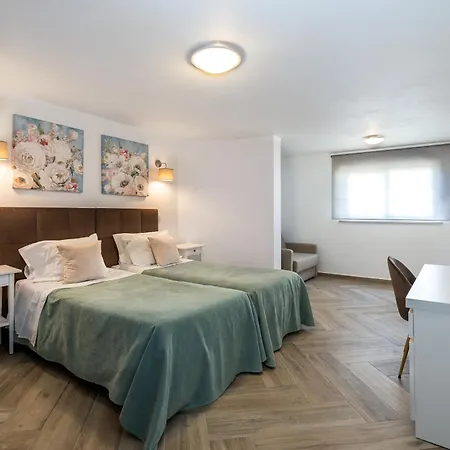 빌라 Heated Pool 6 Bedroom Private In Center Of Olhos De Agua