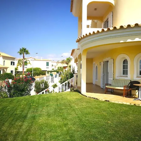 Heated Pool 6 Bedroom Private In Center Of Olhos De Agua 빌라 *
