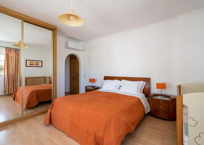 Heated Pool 6 Bedroom Private In Center Of Olhos De Agua Villa