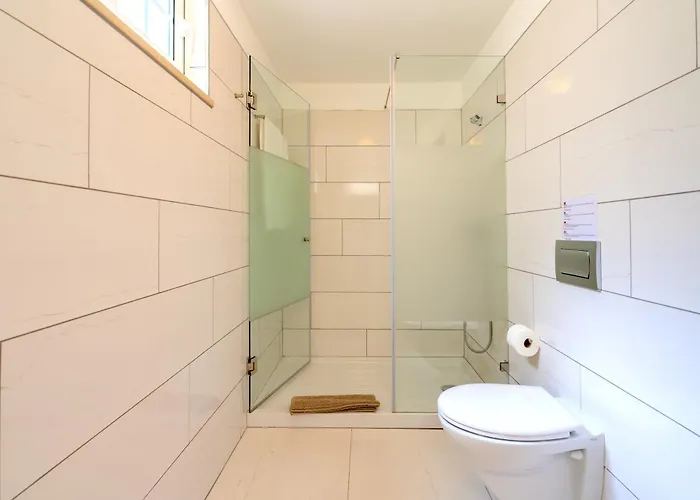 Heated Pool 6 Bedroom Private In Center Of Olhos De Agua Villa