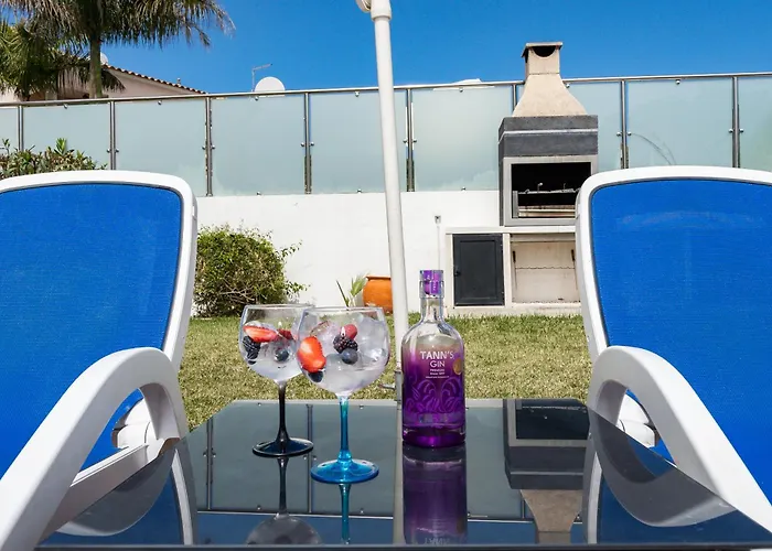 Heated Pool 6 Bedroom Private In Center Of Olhos De Agua Villa *