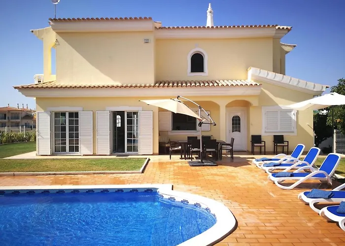 Villa Heated Pool 6 Bedroom Private In Center Of Olhos De Agua