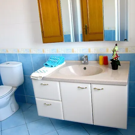 6 Bedroom Brady Private With Pool And Garden