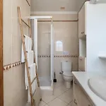 Heated Pool 6 Bedroom Private In Center Of Olhos De Agua Albufeira